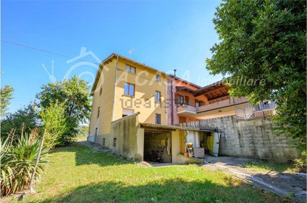 casa indipendente in vendita a Felino