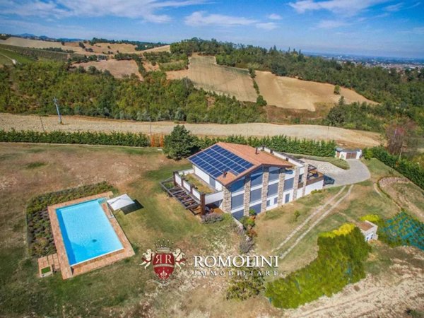 casa indipendente in vendita a Felino