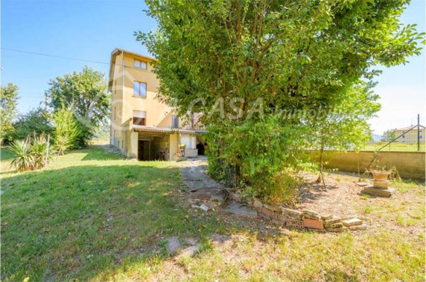 casa indipendente in vendita a Felino