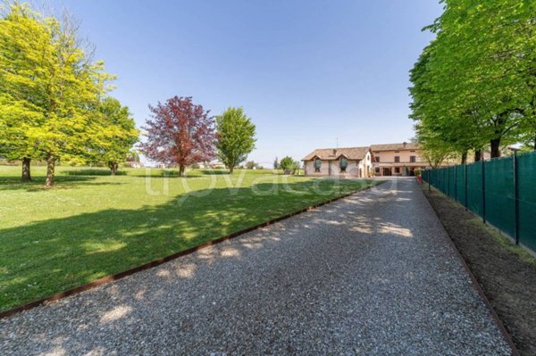 casa indipendente in vendita a Felino