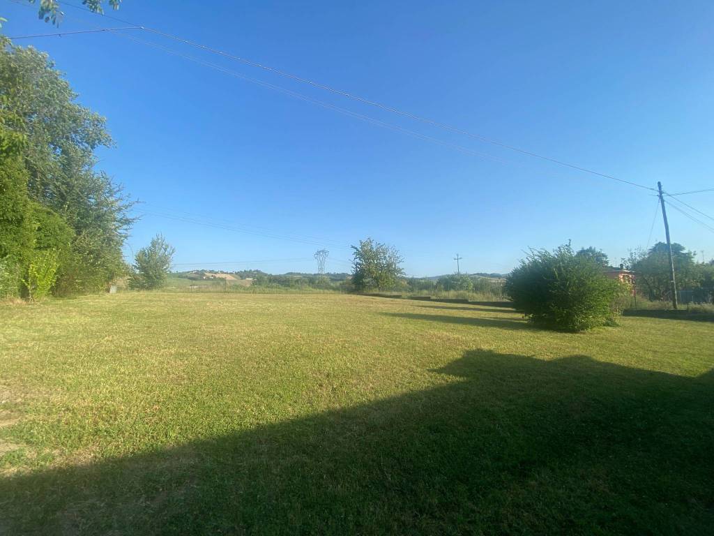 terreno edificabile in vendita a Felino