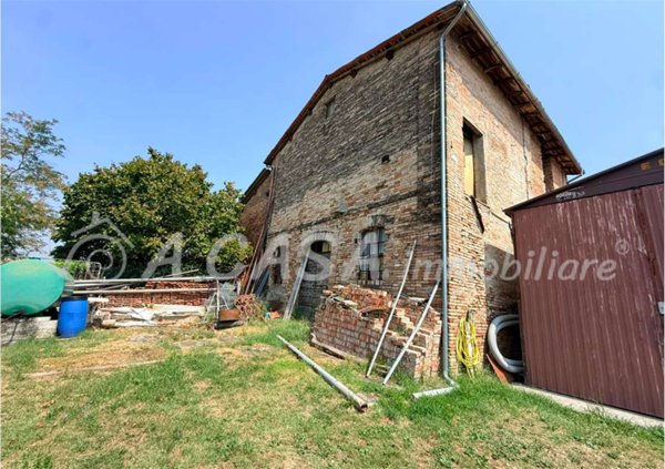 terreno edificabile in vendita a Felino