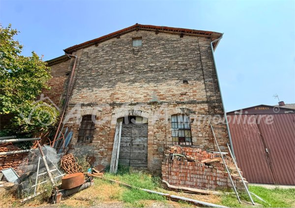 casa indipendente in vendita a Felino