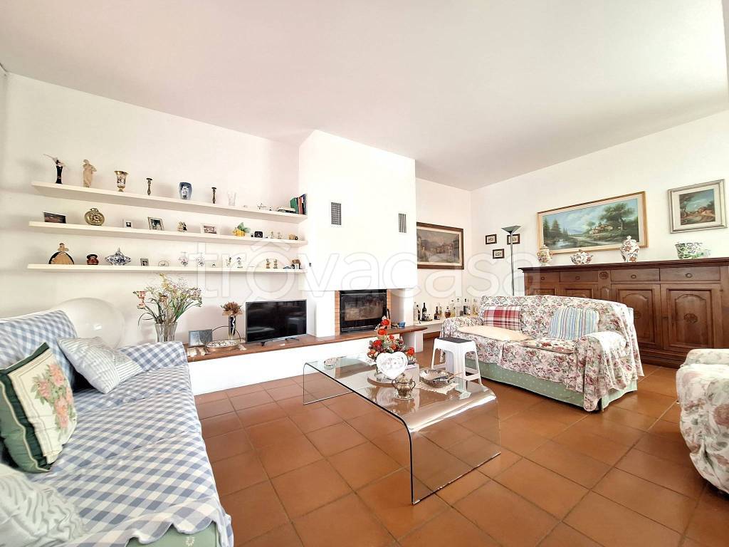 casa indipendente in vendita a Felino