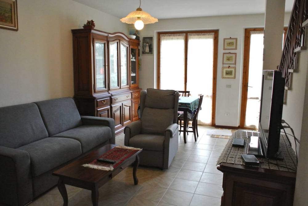 casa indipendente in vendita a Fidenza