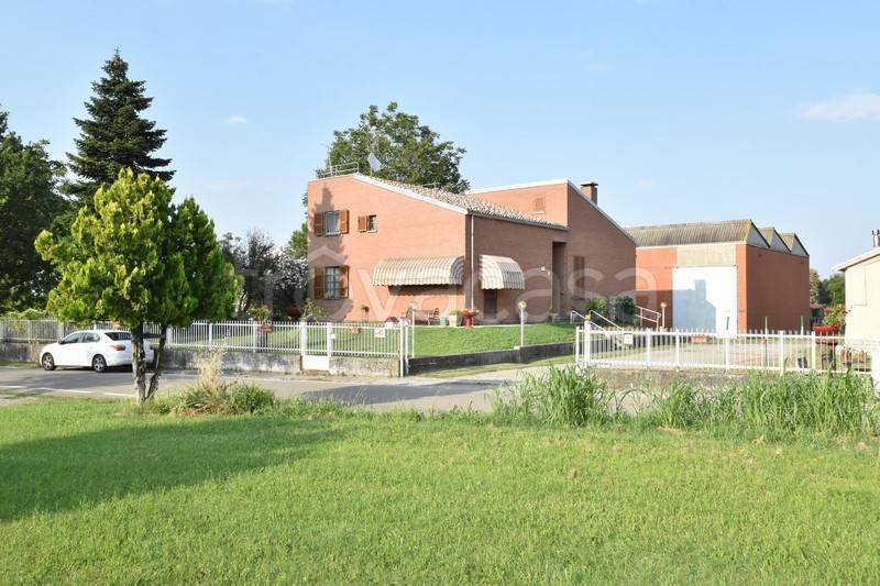 capannone in vendita a Fidenza in zona San Faustino