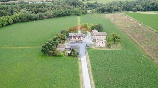 appartamento in vendita a Fidenza in zona Fornio