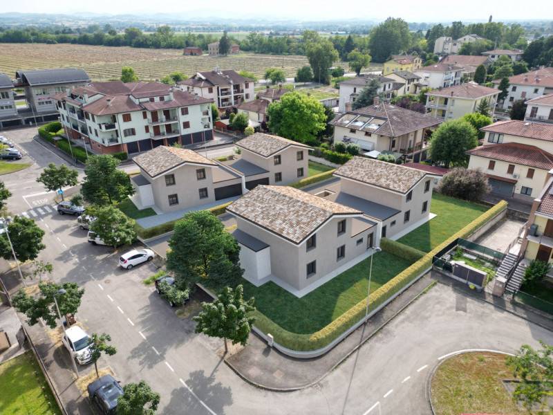 casa indipendente in vendita a Fidenza in zona Parola