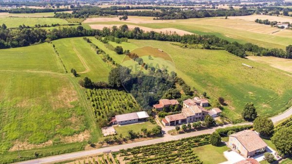terreno agricolo in vendita a Fidenza in zona Fornio