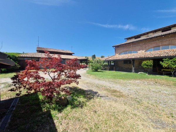 casa indipendente in vendita a Fidenza