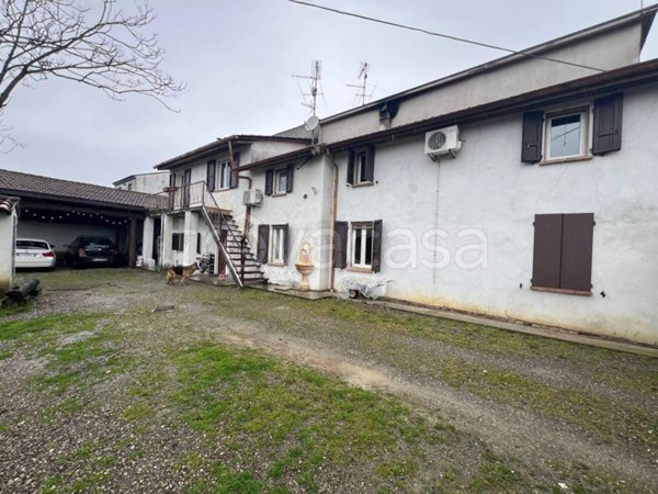casa indipendente in vendita a Fidenza in zona Castione Marchesi
