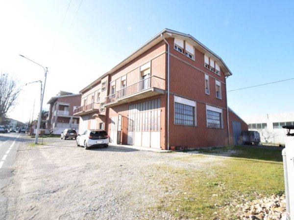 intera palazzina in vendita a Fidenza in zona Fornio