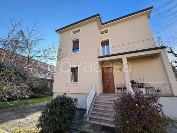 villa in vendita a Fidenza