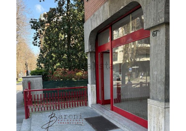 locale commerciale in vendita a Fidenza