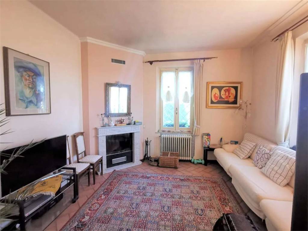 casa indipendente in vendita a Fidenza