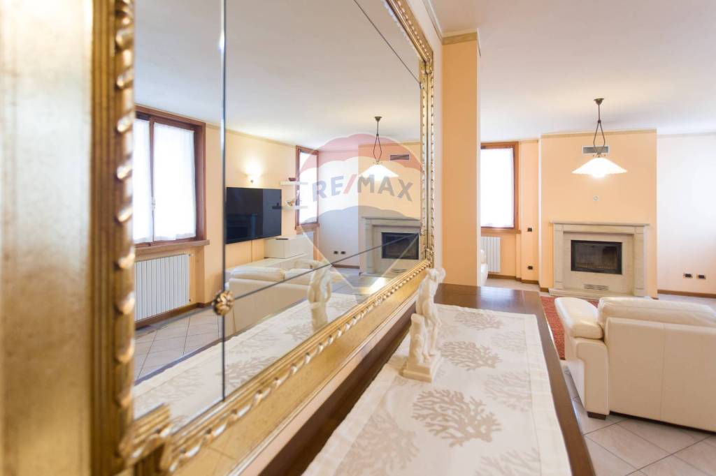 appartamento in vendita a Fidenza in zona Fornio