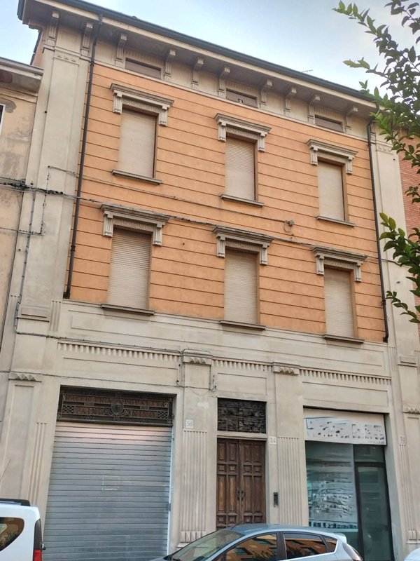 locale commerciale in vendita a Fidenza