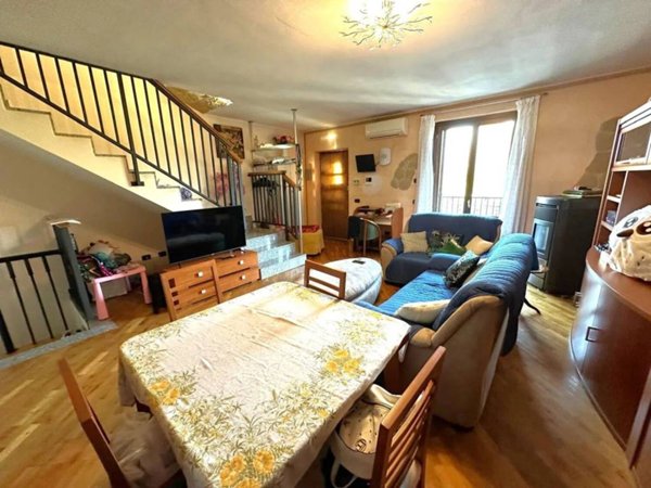 casa indipendente in vendita a Fidenza