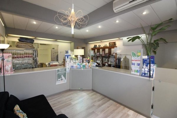 locale commerciale in vendita a Fidenza