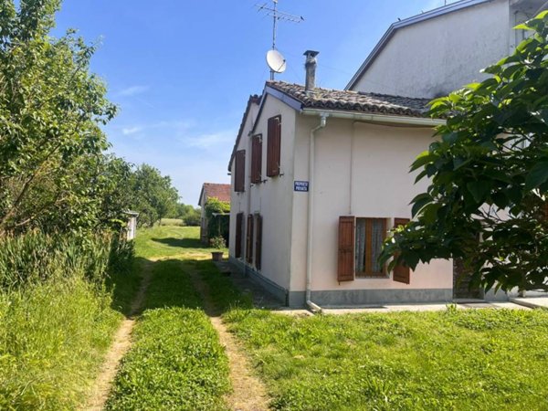 casa indipendente in vendita a Fidenza in zona Santa Margherita
