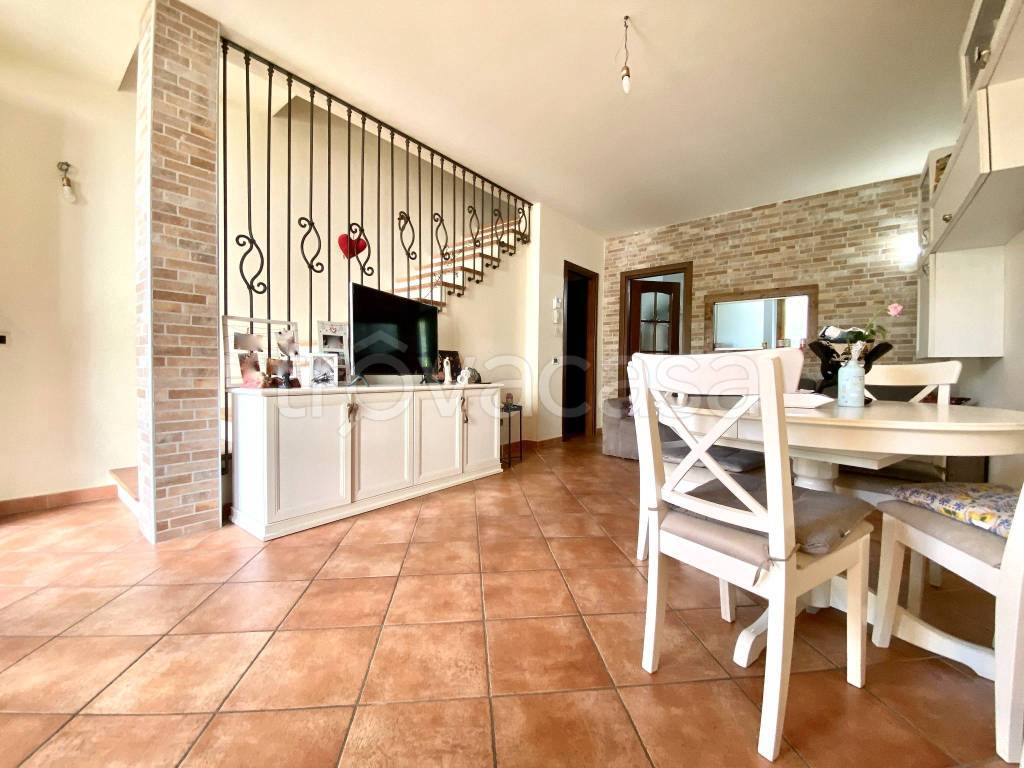 casa indipendente in vendita a Fidenza