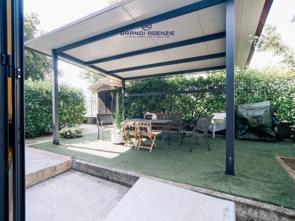 casa indipendente in vendita a Fidenza