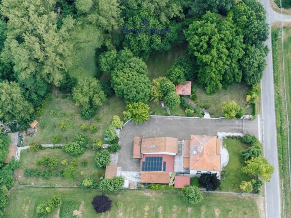 casa indipendente in vendita a Fidenza