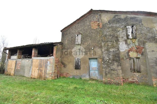 esavano in vendita a Fidenza
