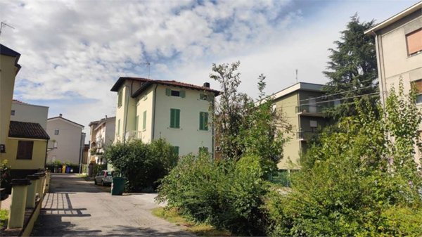 casa indipendente in vendita a Fidenza