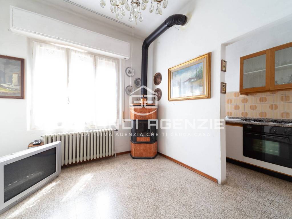 casa indipendente in vendita a Fidenza