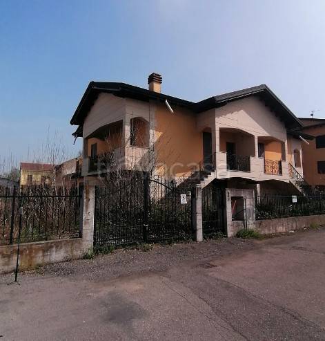casa indipendente in vendita a Fidenza