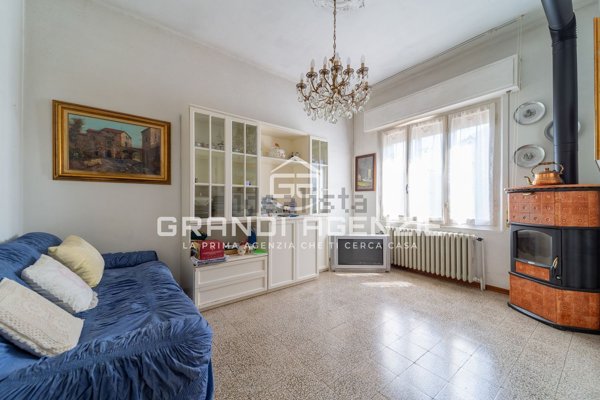 casa indipendente in vendita a Fidenza