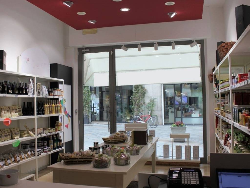 negozio in vendita a Fidenza