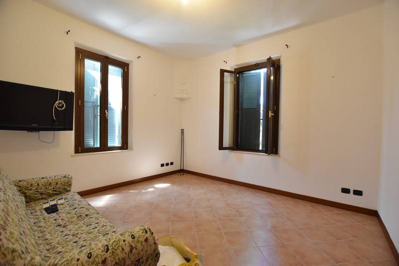 casa indipendente in vendita a Fidenza