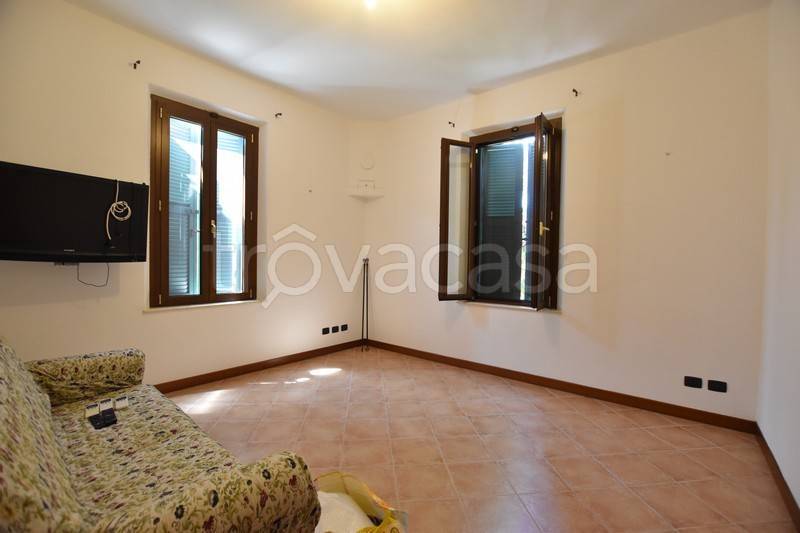 casa indipendente in vendita a Fidenza