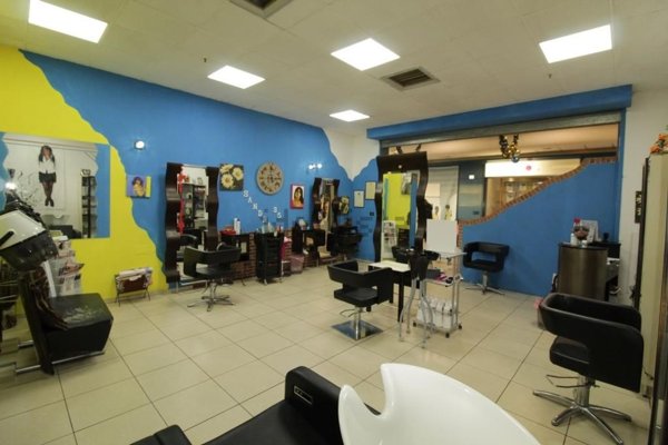 locale commerciale in vendita a Fidenza