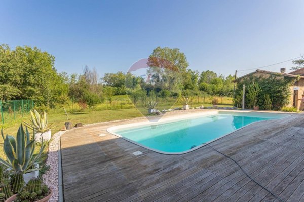 casa indipendente in vendita a Fidenza