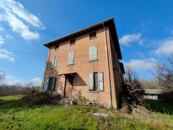 casa indipendente in vendita a Fidenza