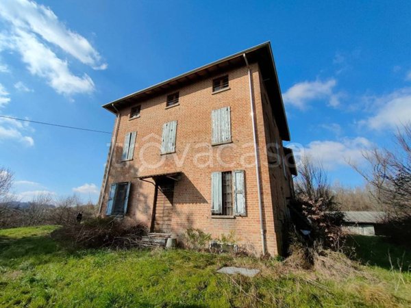 casa indipendente in vendita a Fidenza