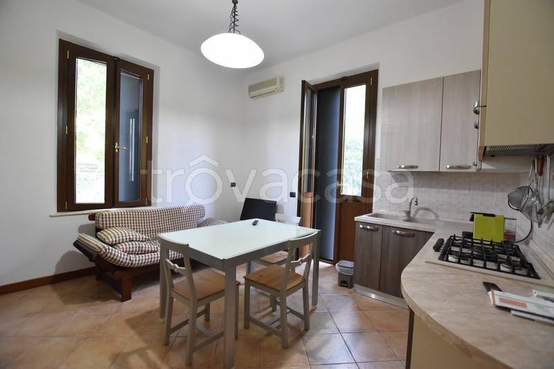 casa indipendente in vendita a Fidenza