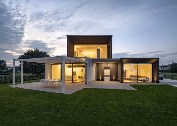 casa indipendente in vendita a Fidenza