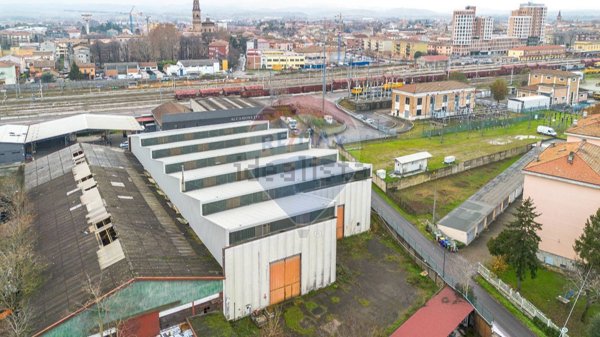capannone in vendita a Fidenza