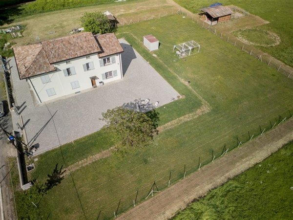 casa indipendente in vendita a Fidenza in zona San Faustino
