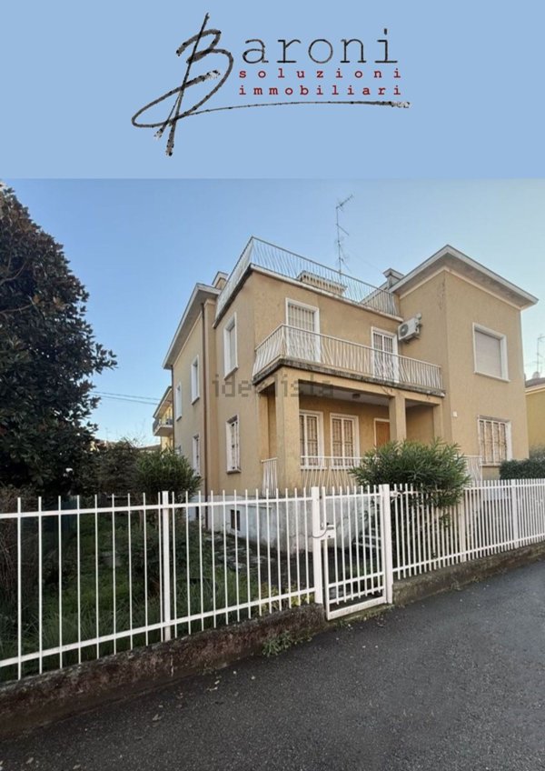 appartamento in vendita a Fidenza in zona Monfestone