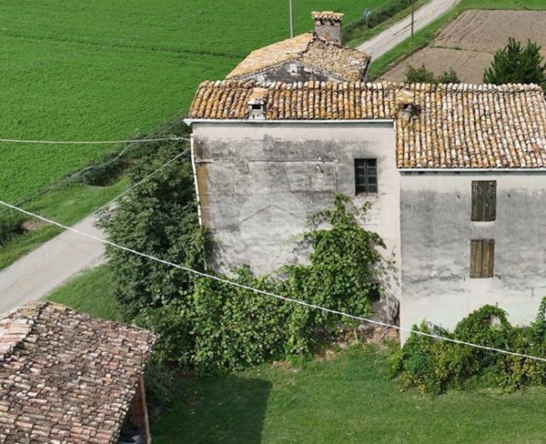 casa indipendente in vendita a Fidenza