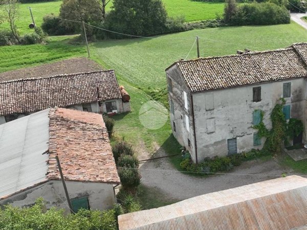 casa indipendente in vendita a Fidenza