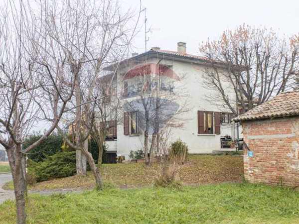 casa indipendente in vendita a Fidenza in zona Fornio