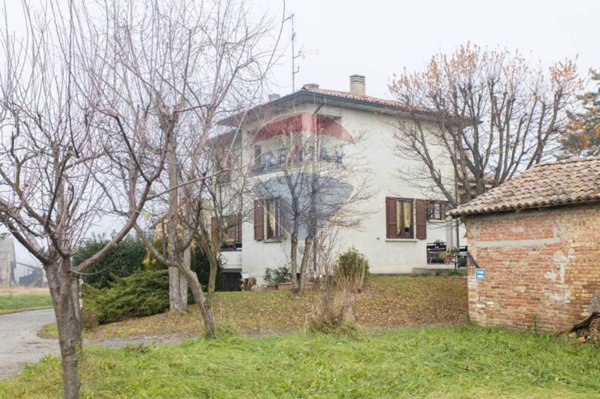 casa indipendente in vendita a Fidenza in zona Fornio