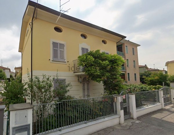 casa indipendente in vendita a Fidenza