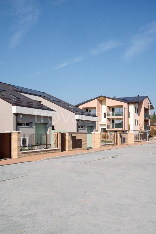 casa indipendente in vendita a Fidenza